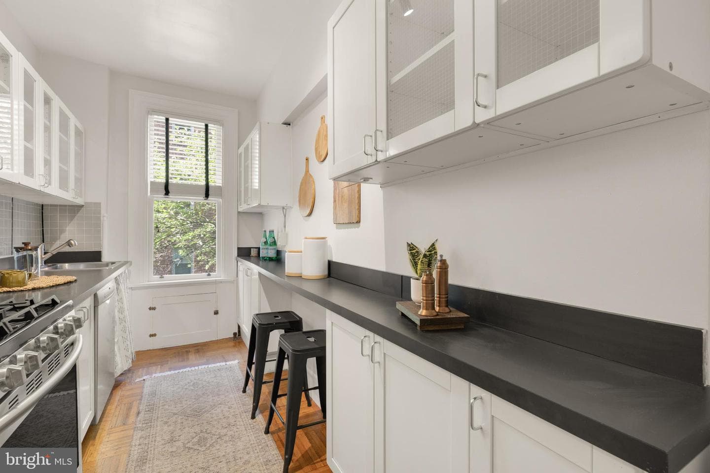 2039 New Hampshire Avenue NW #401 photo 17