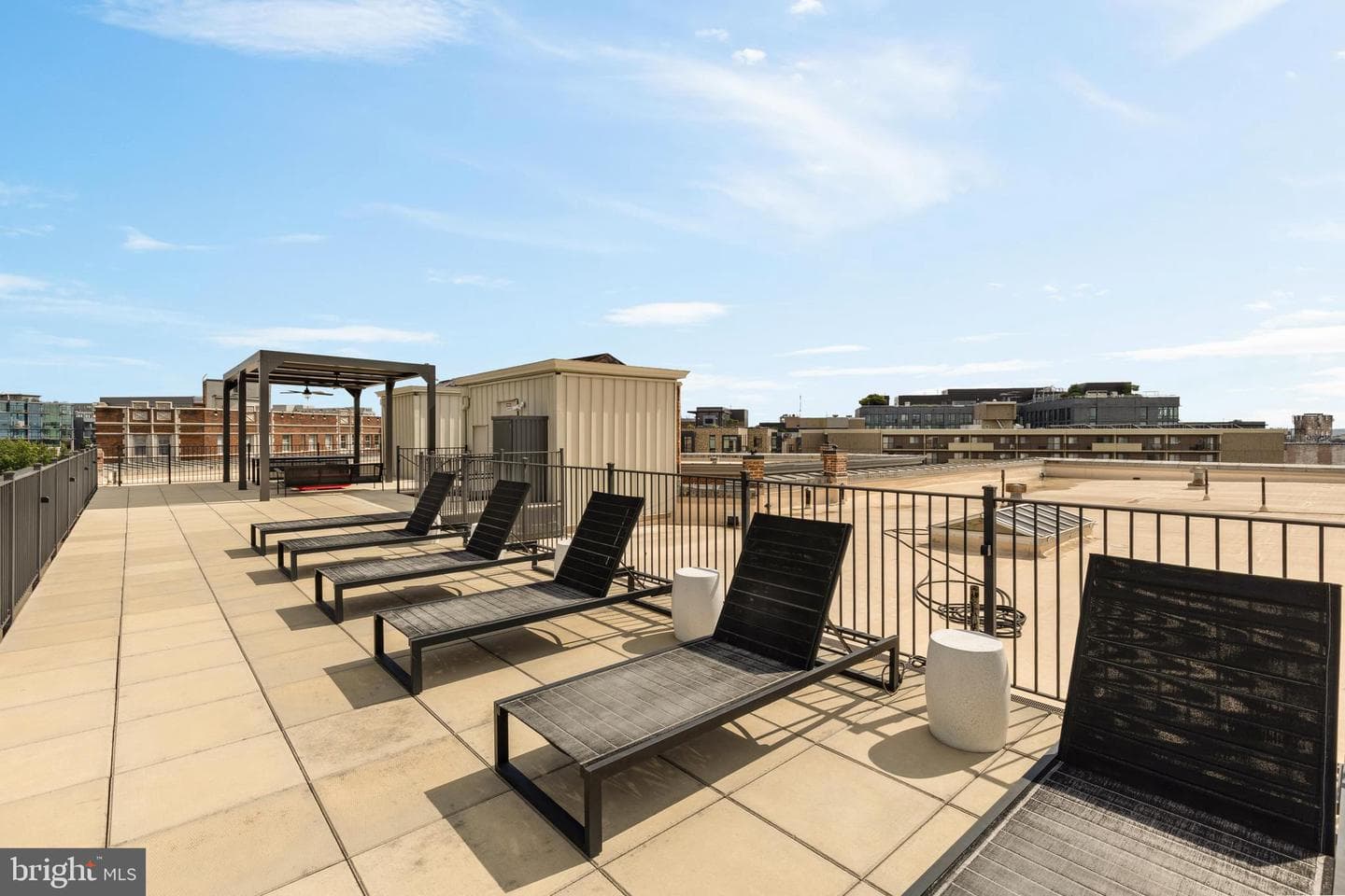 2039 New Hampshire Avenue NW #401 photo 29
