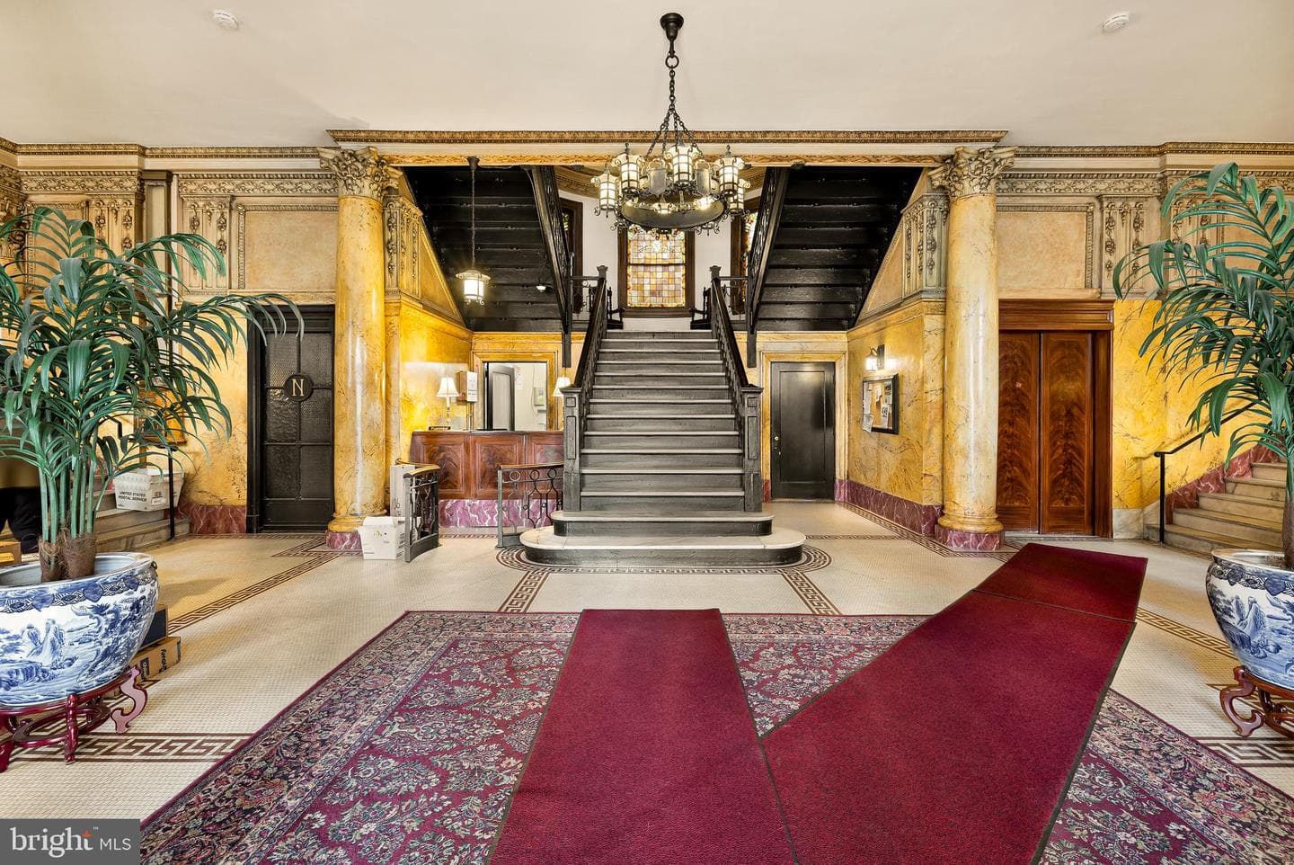 2039 New Hampshire Avenue NW #401 photo 3