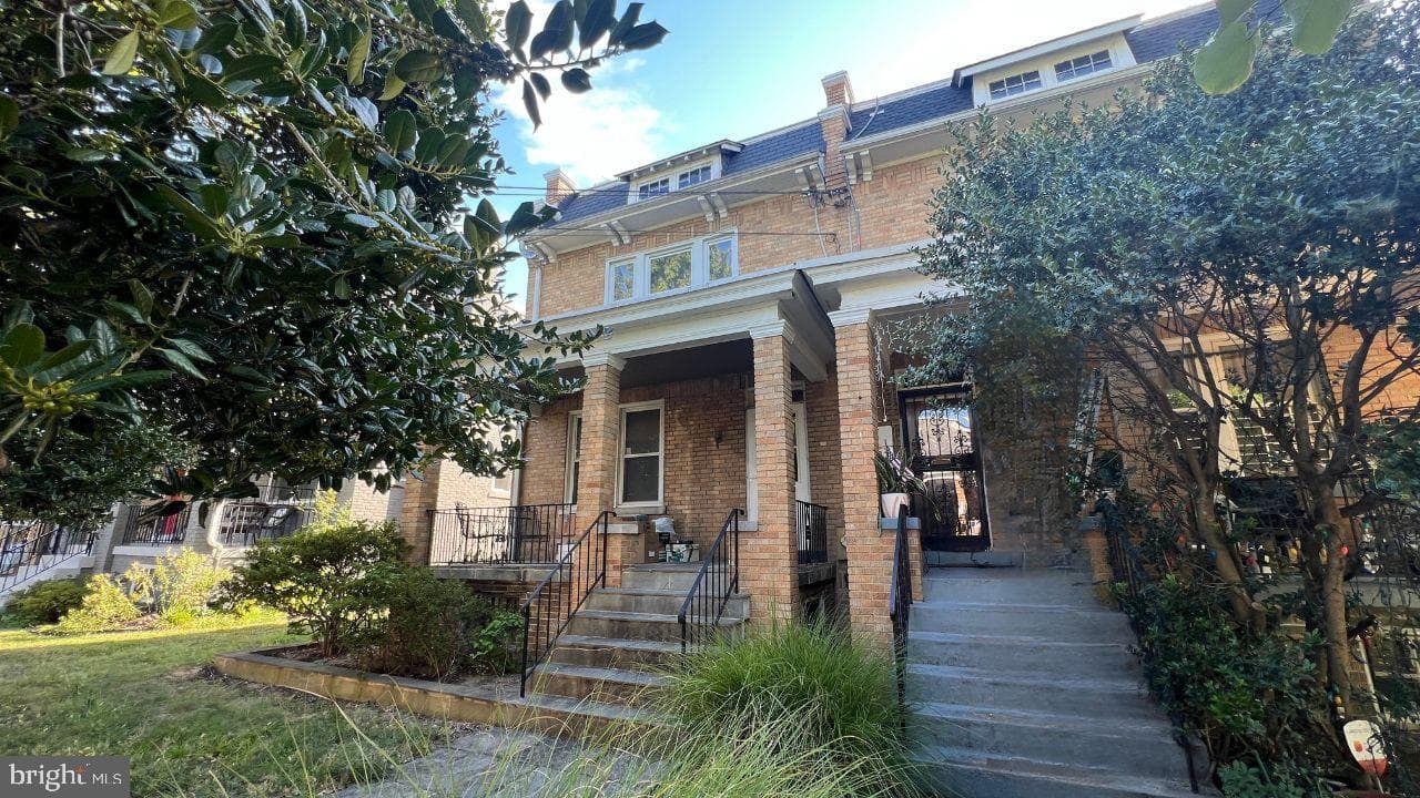 5811 4th Street NW photo 1