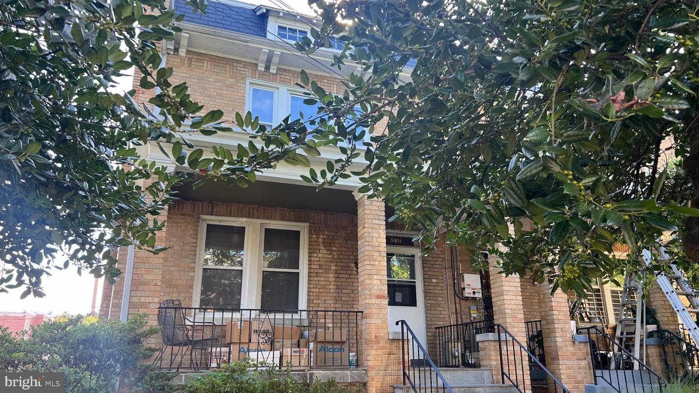 5811 4th Street NW photo 2
