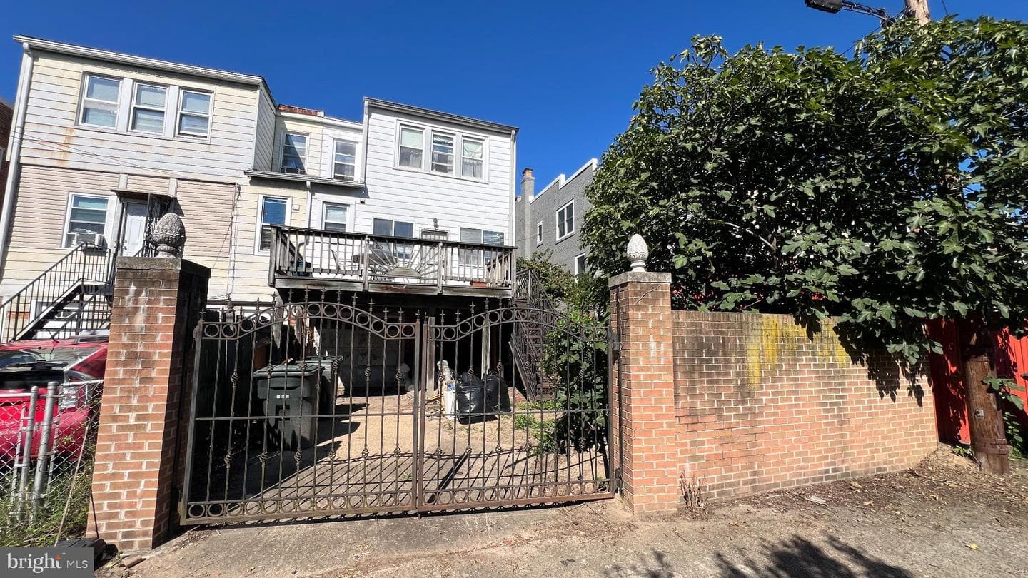 5811 4th Street NW photo 3