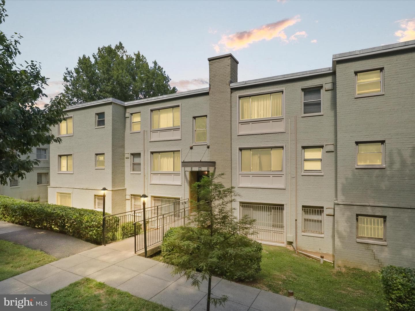 2850 Hartford Street SE #203 photo 1