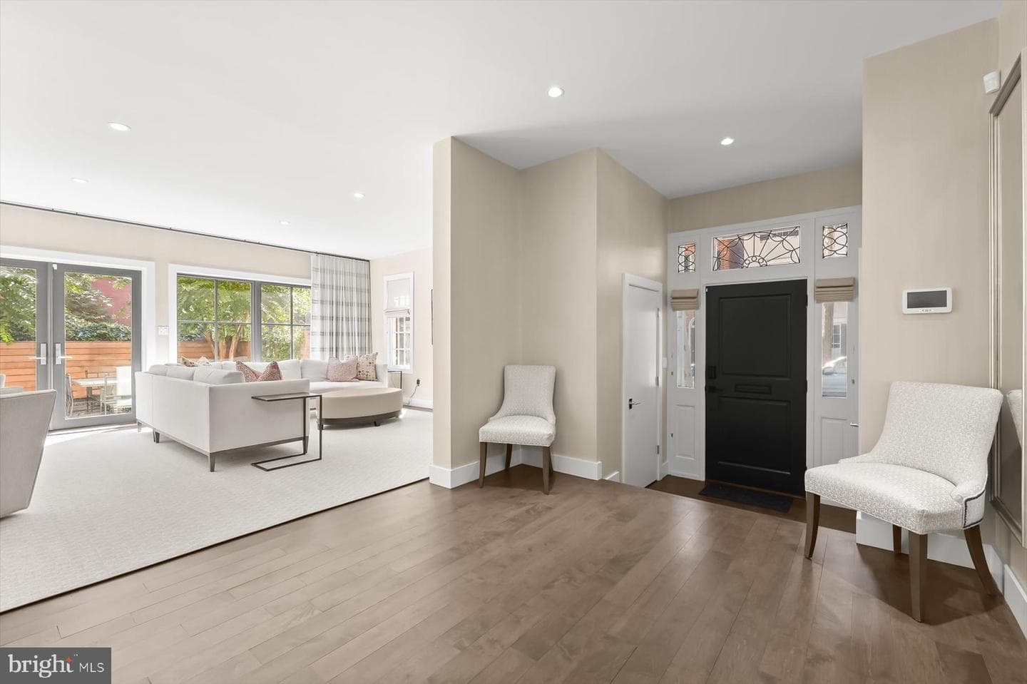 3043 P Street NW photo 2