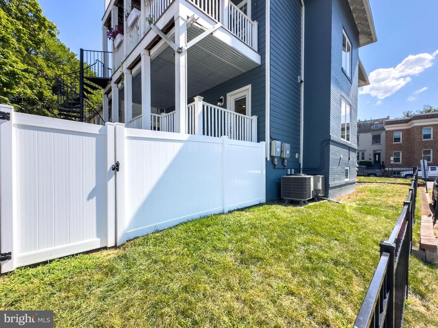 1435 Perry Place NW #1 photo 43