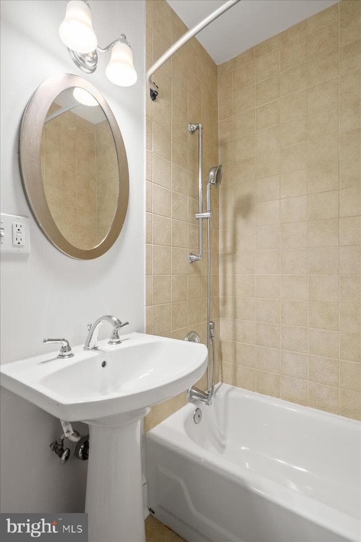 1501 Hamilton Street NW photo 56