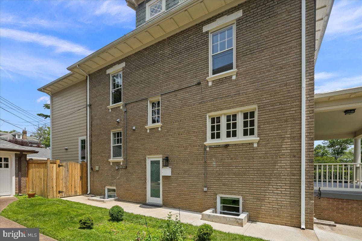 1501 Hamilton Street NW photo 83