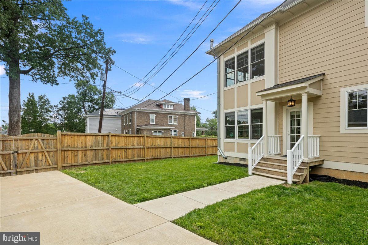 1501 Hamilton Street NW photo 86