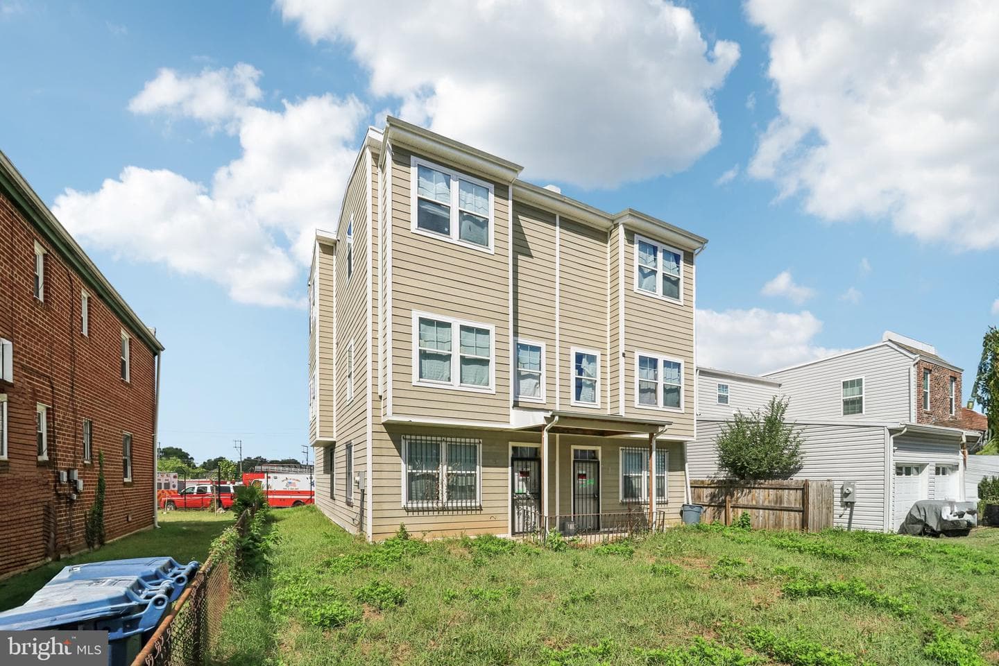 1058 44th Street NE, Washington