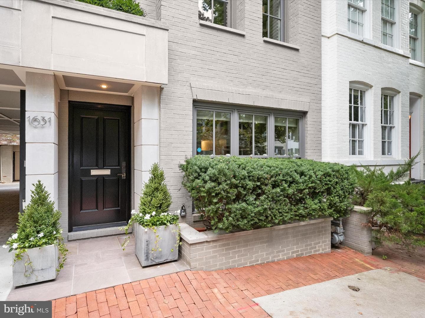 1631 33rd Street NW photo 2