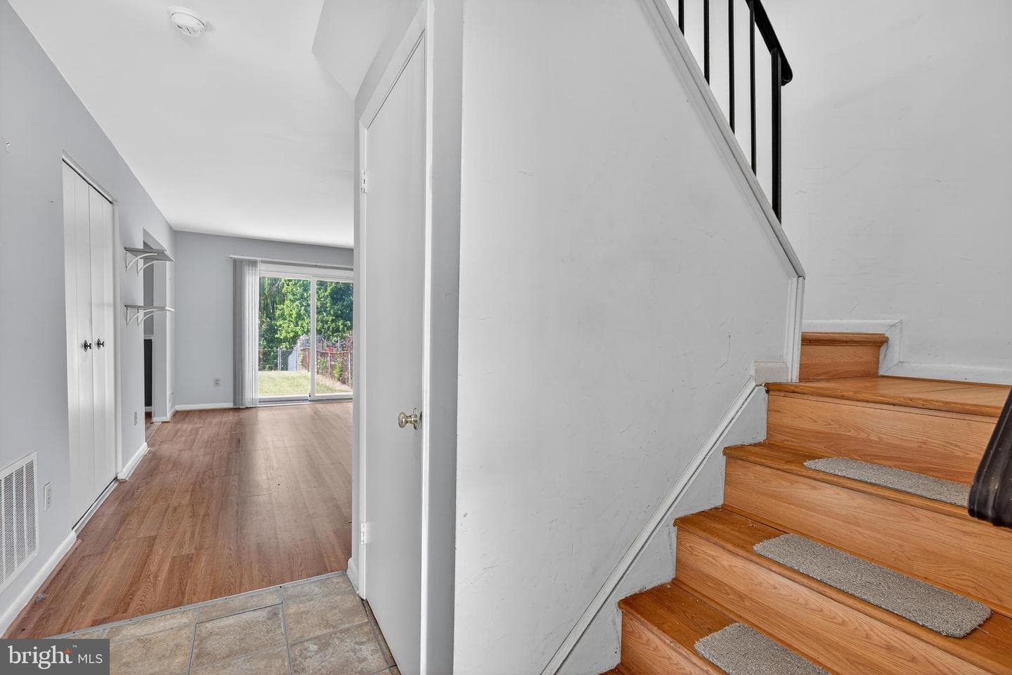 4306 Varnum Place NE photo 4