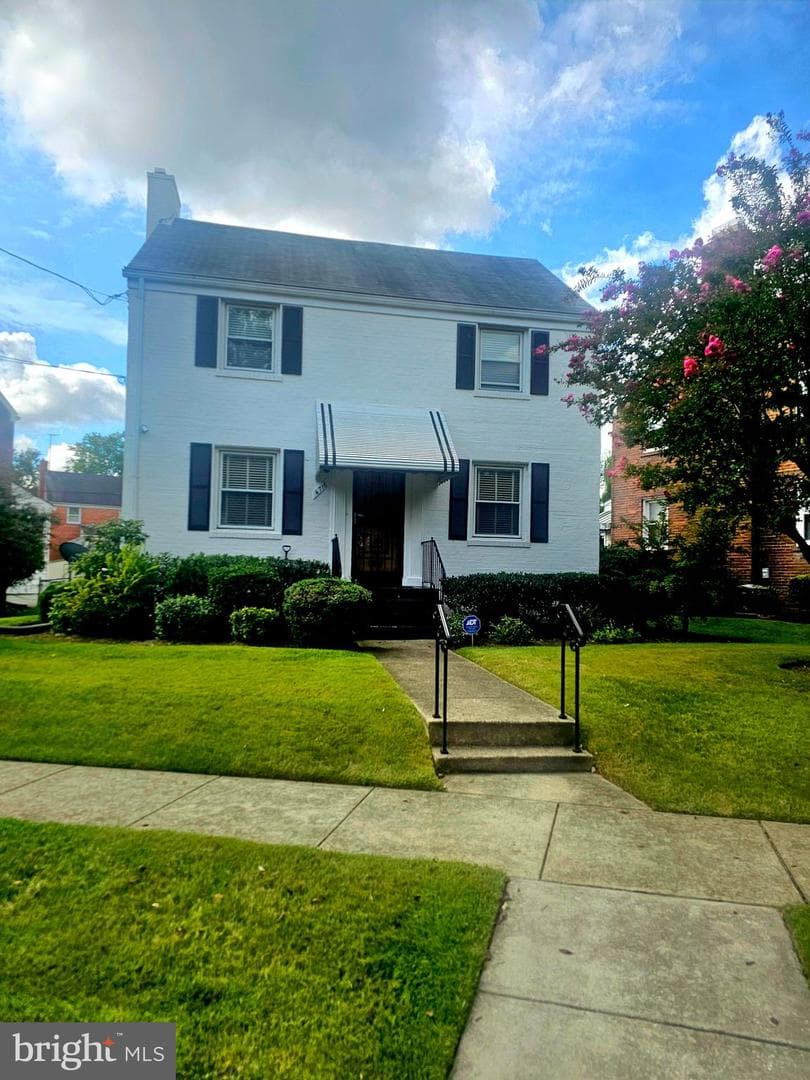 4716 Queens Chapel Terrace NE photo 1