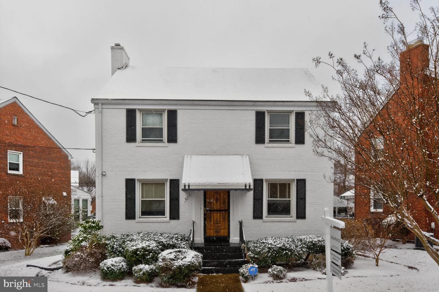 4716 Queens Chapel Terrace NE photo 2