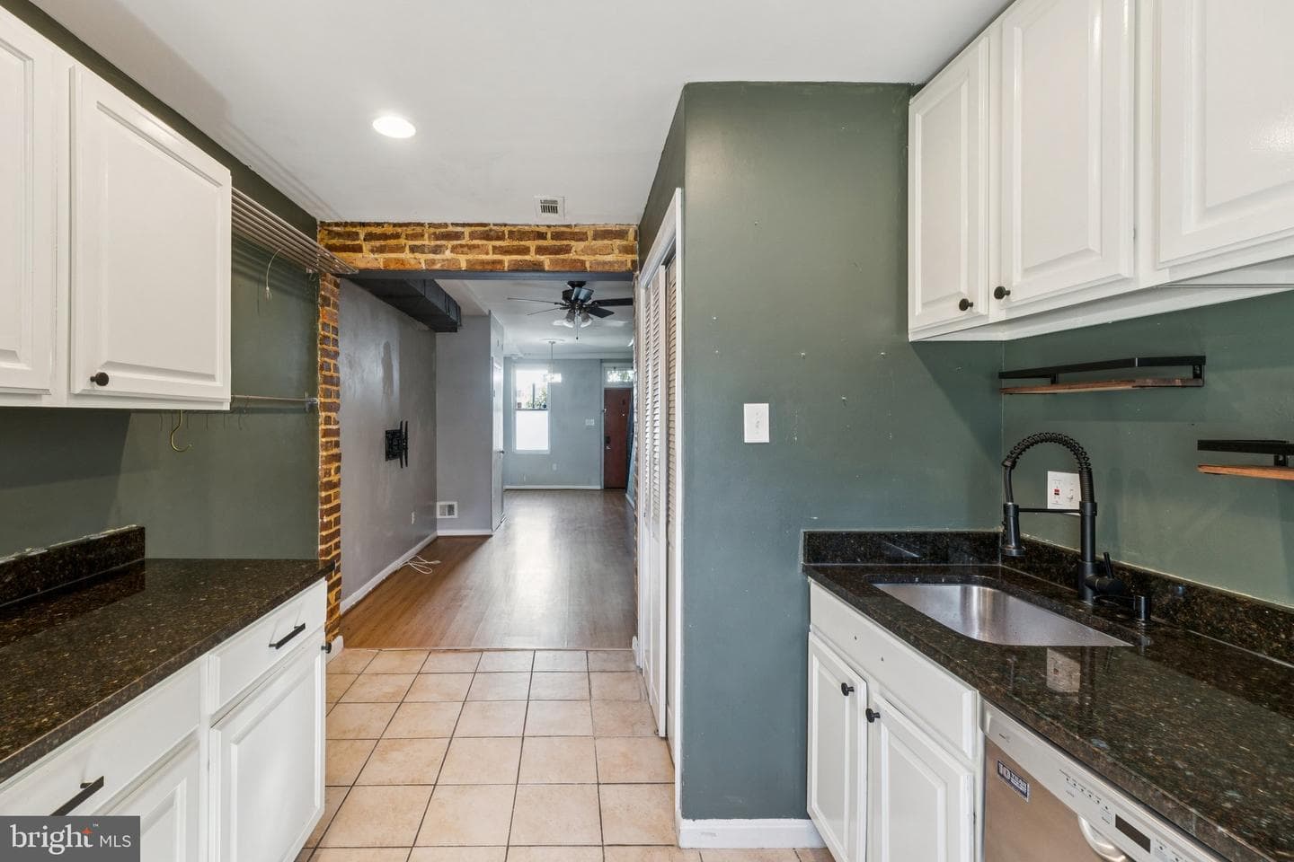 1227 Wylie Street NE photo 15