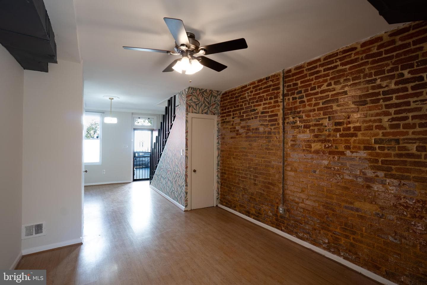 1227 Wylie Street NE photo 16