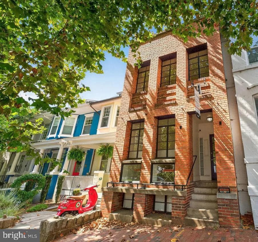 1656 33rd Street NW