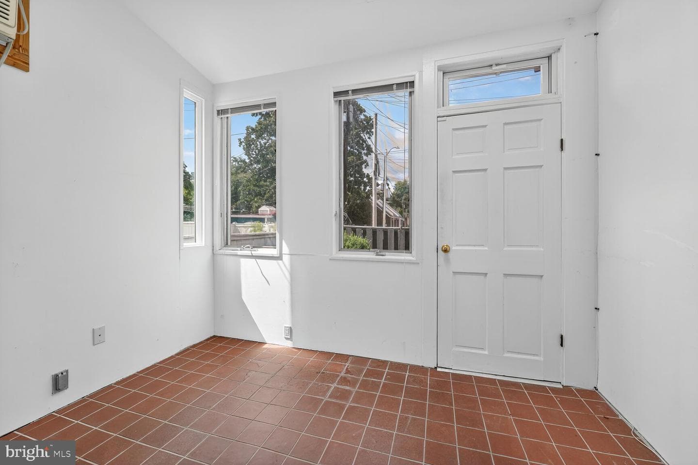 1656 33rd Street NW photo 6