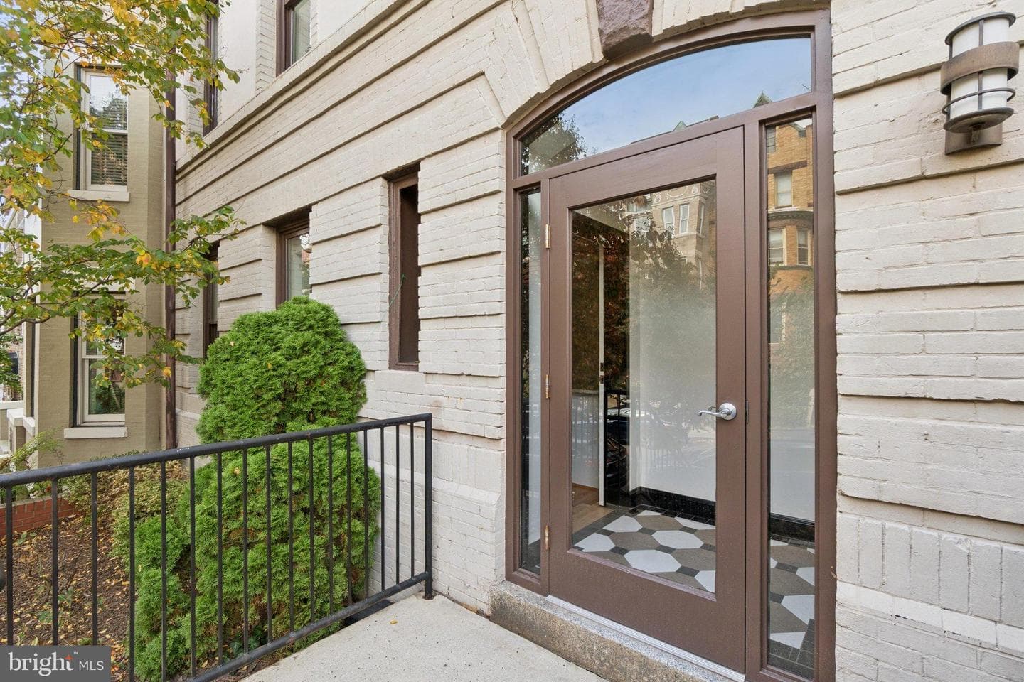 1840 Vernon Street NW #208 photo 2