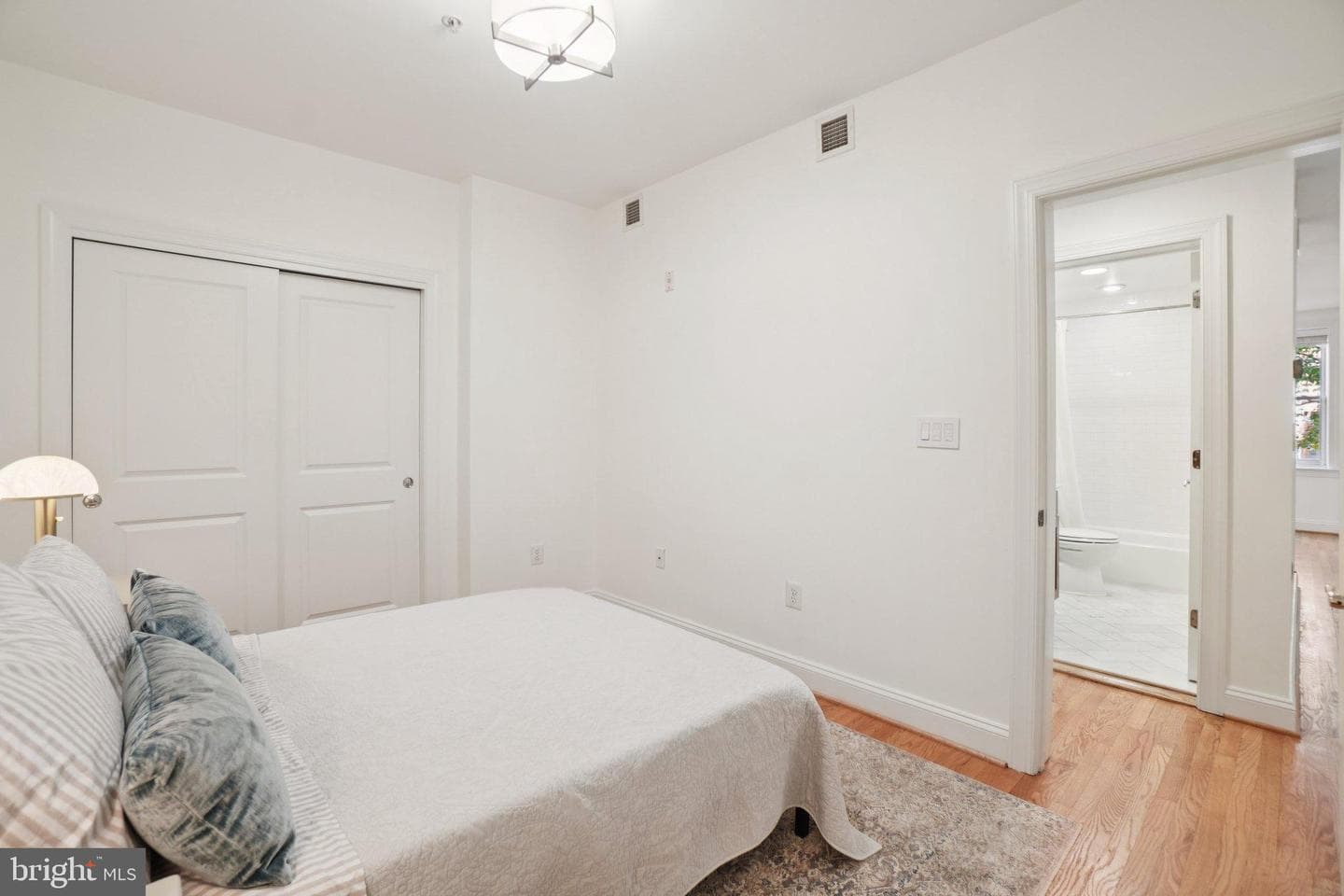 1840 Vernon Street NW #208 photo 23