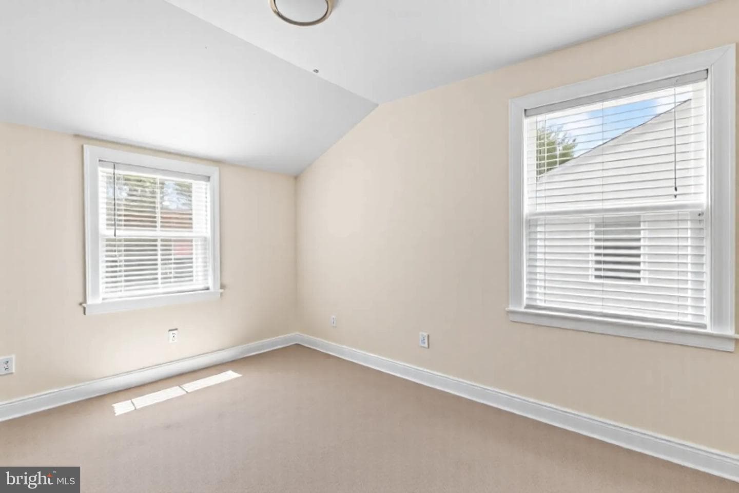 5077 Just Street NE photo 14