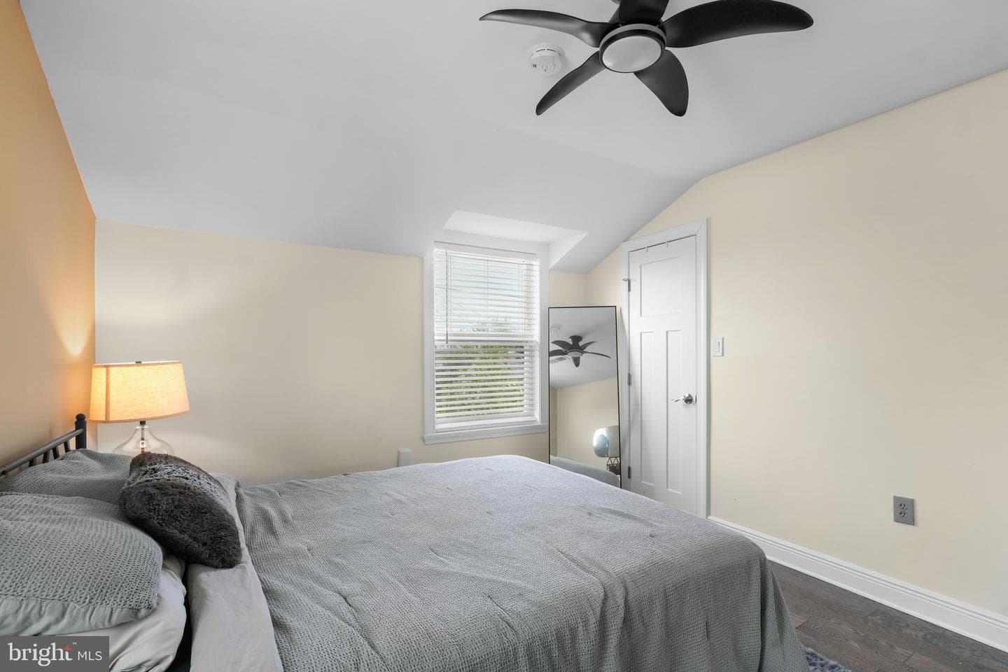 5077 Just Street NE photo 18