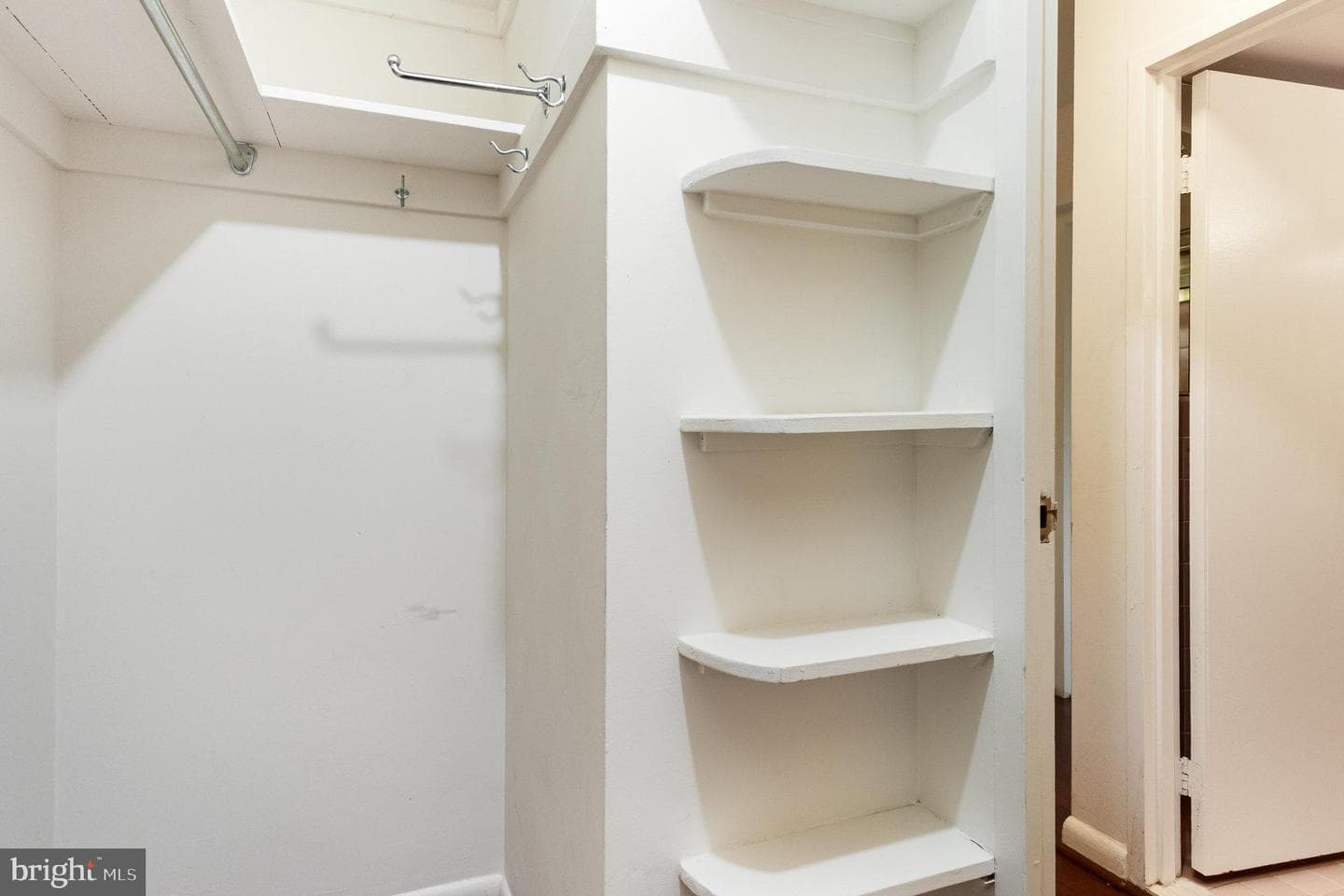 4201 Cathedral Avenue NW #323e photo 19