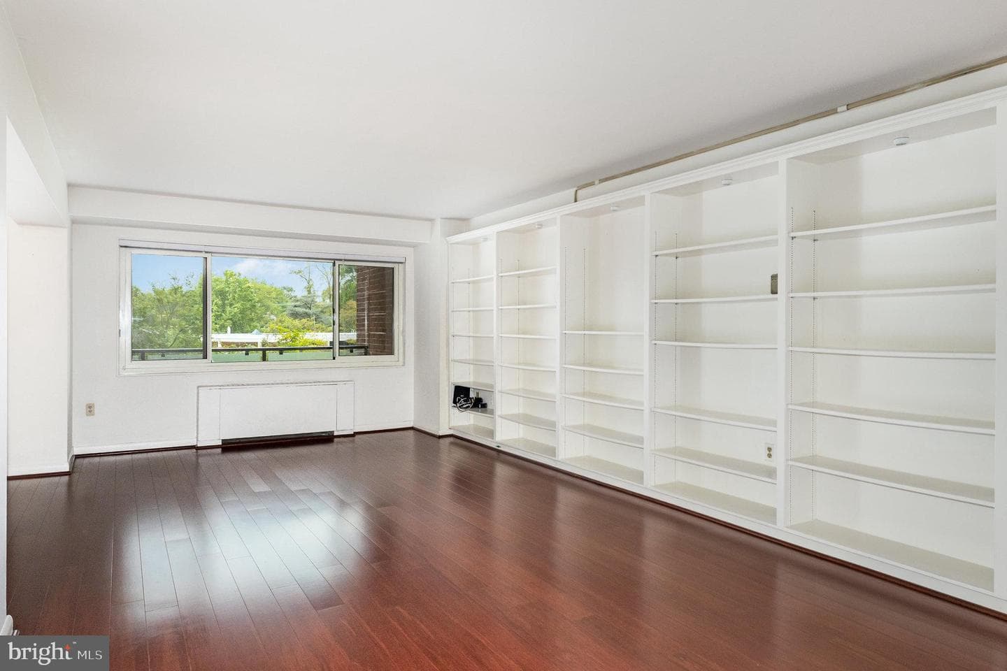 4201 Cathedral Avenue NW #323e photo 3