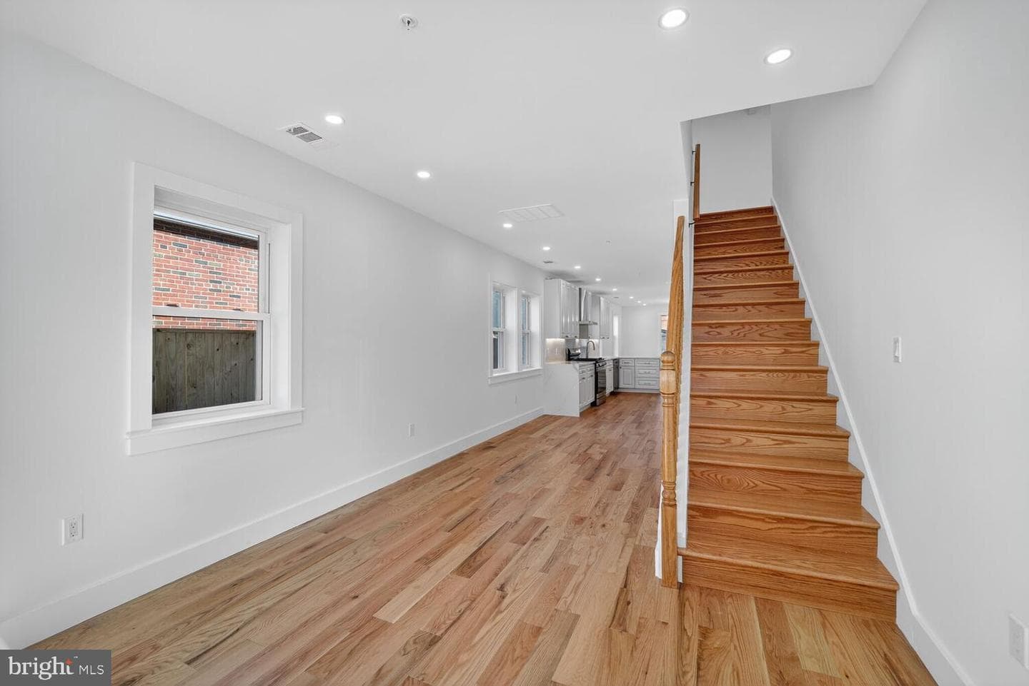 1516 Evarts Street NE photo 23