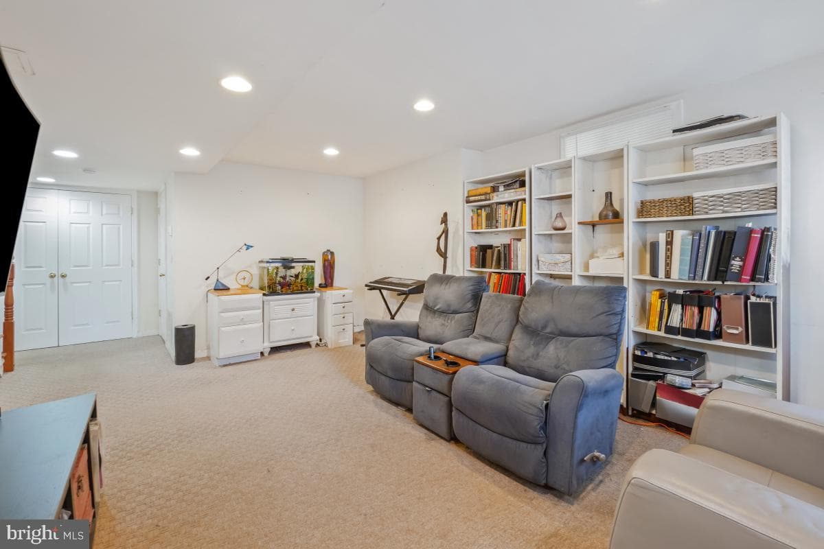 808 Somerset Place NW photo 33