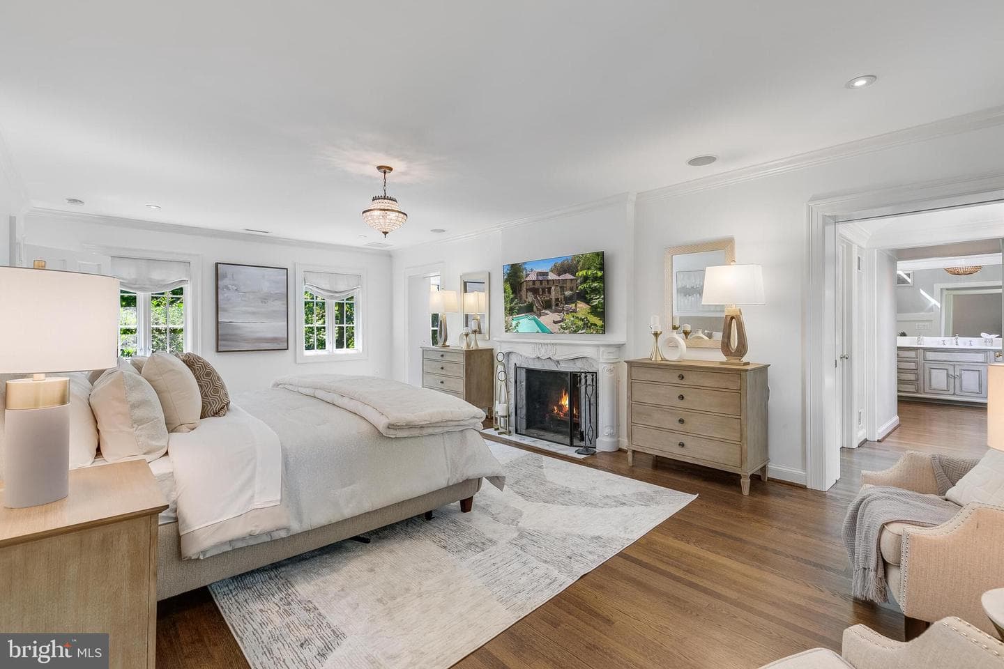 5033 Tilden Street NW photo 39