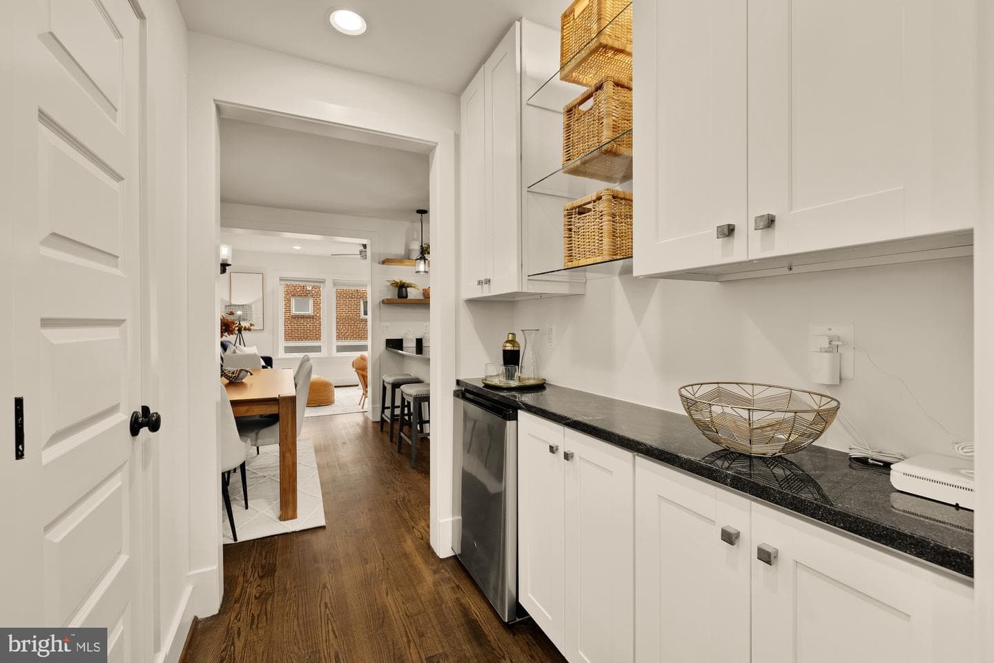 1739 D Street NE photo 4