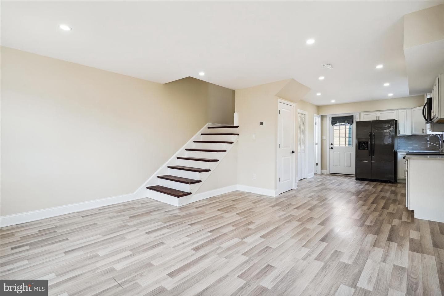 5338 Jay Street NE photo 11