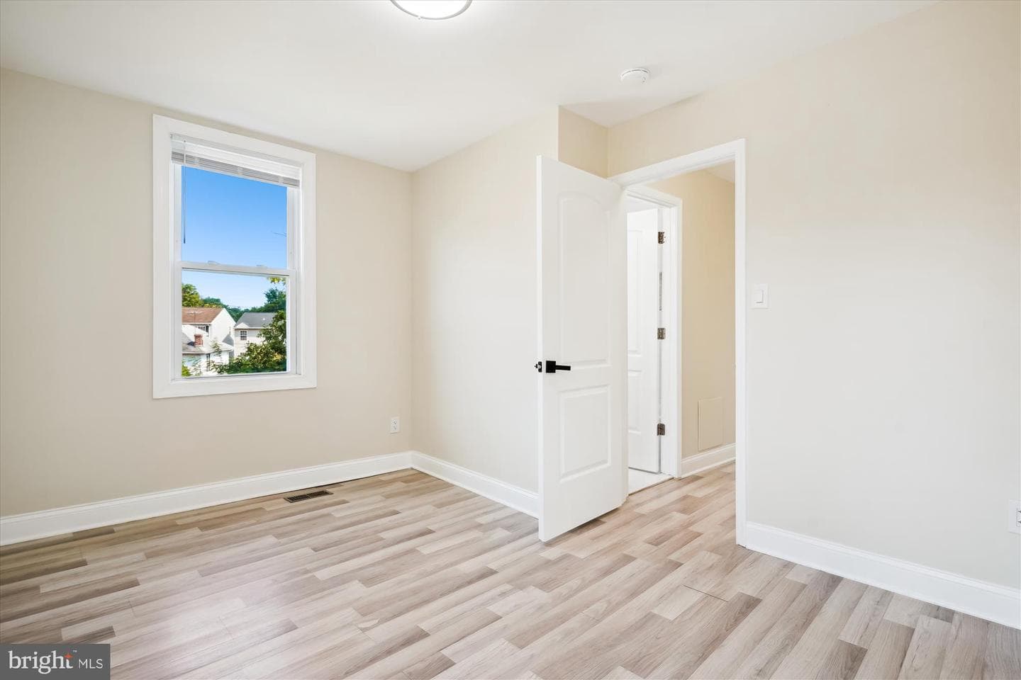 5338 Jay Street NE photo 19