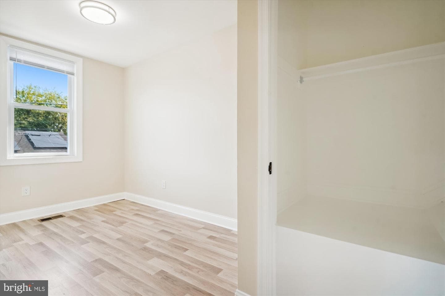 5338 Jay Street NE photo 23