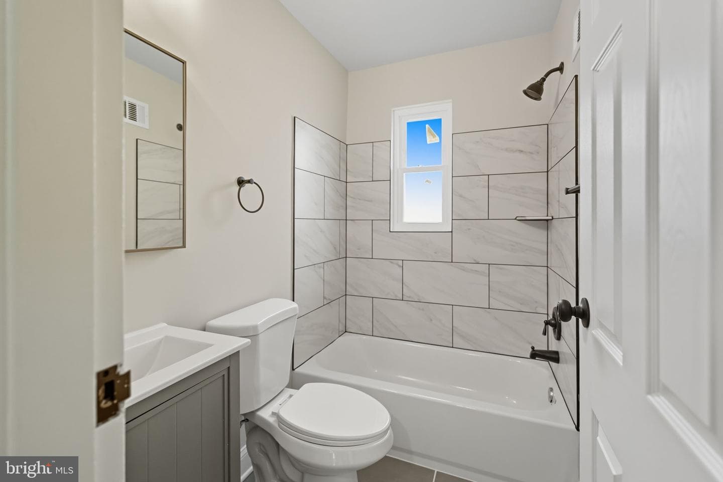 5916 8th Street NE photo 18