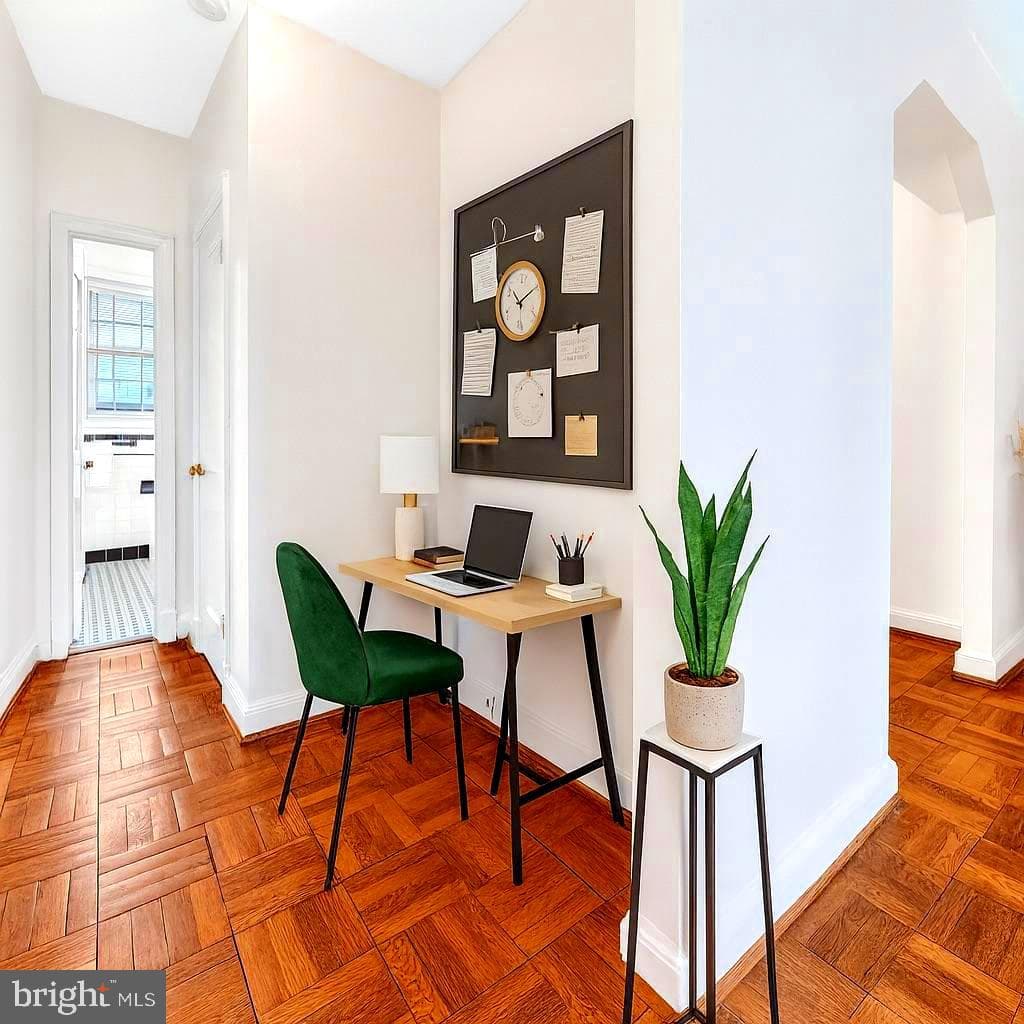 5200 N Capitol Street NW #204 photo 17