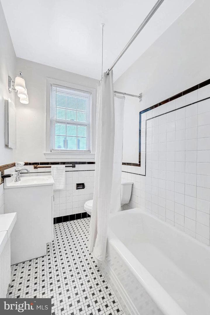 5200 N Capitol Street NW #204 photo 21