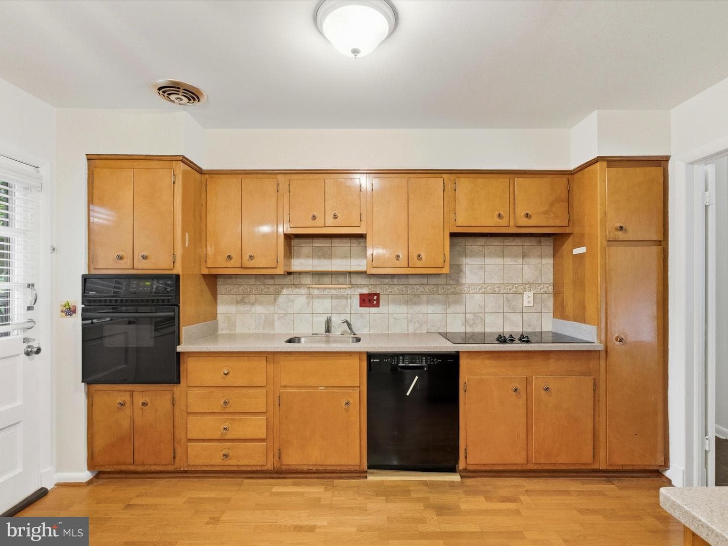 1454 Roxanna Road NW photo 13