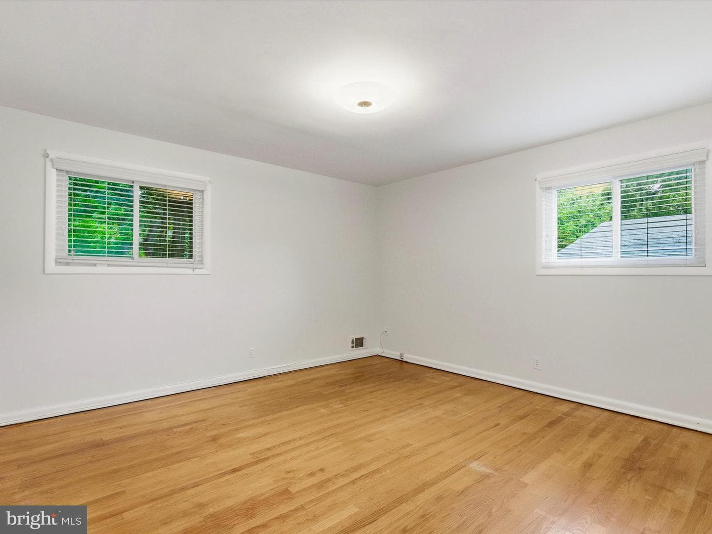 1454 Roxanna Road NW photo 18