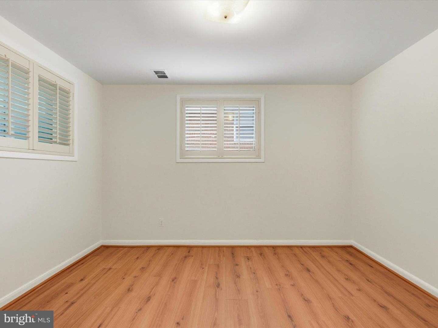 1454 Roxanna Road NW photo 32