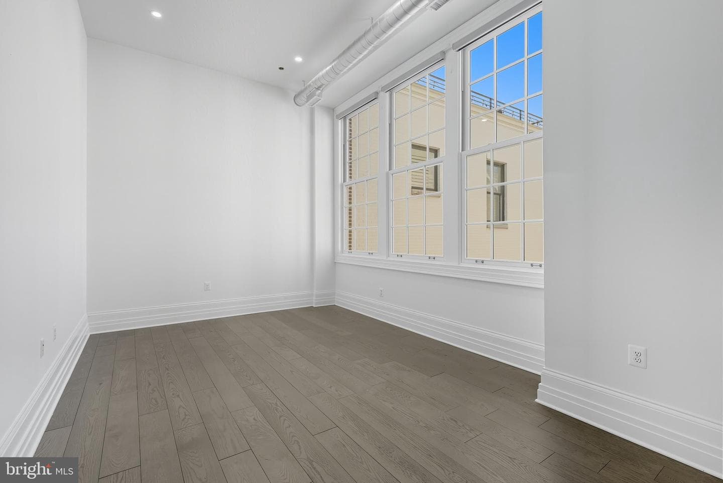 901 D Street NE #207 photo 16