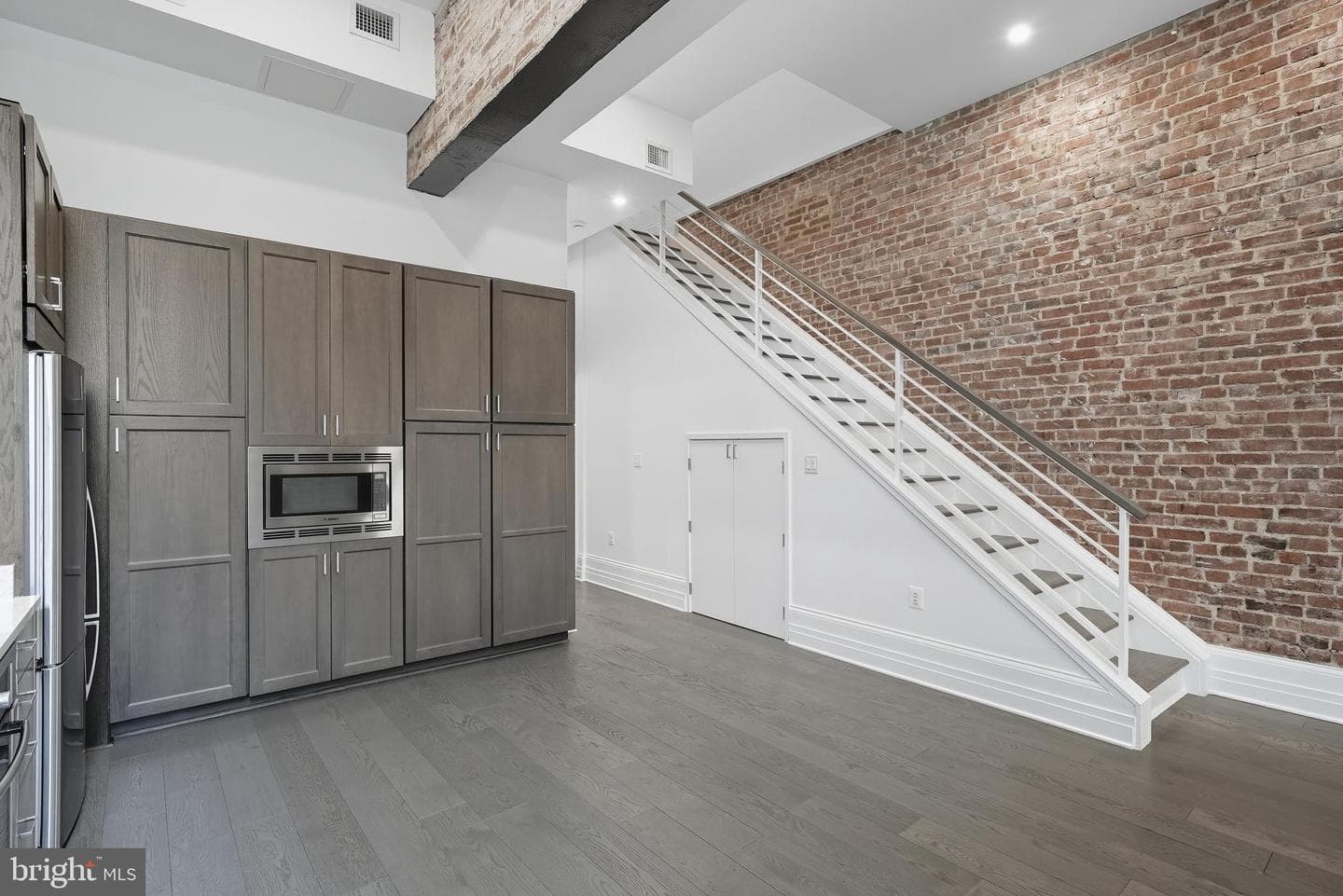 901 D Street NE #207 photo 6