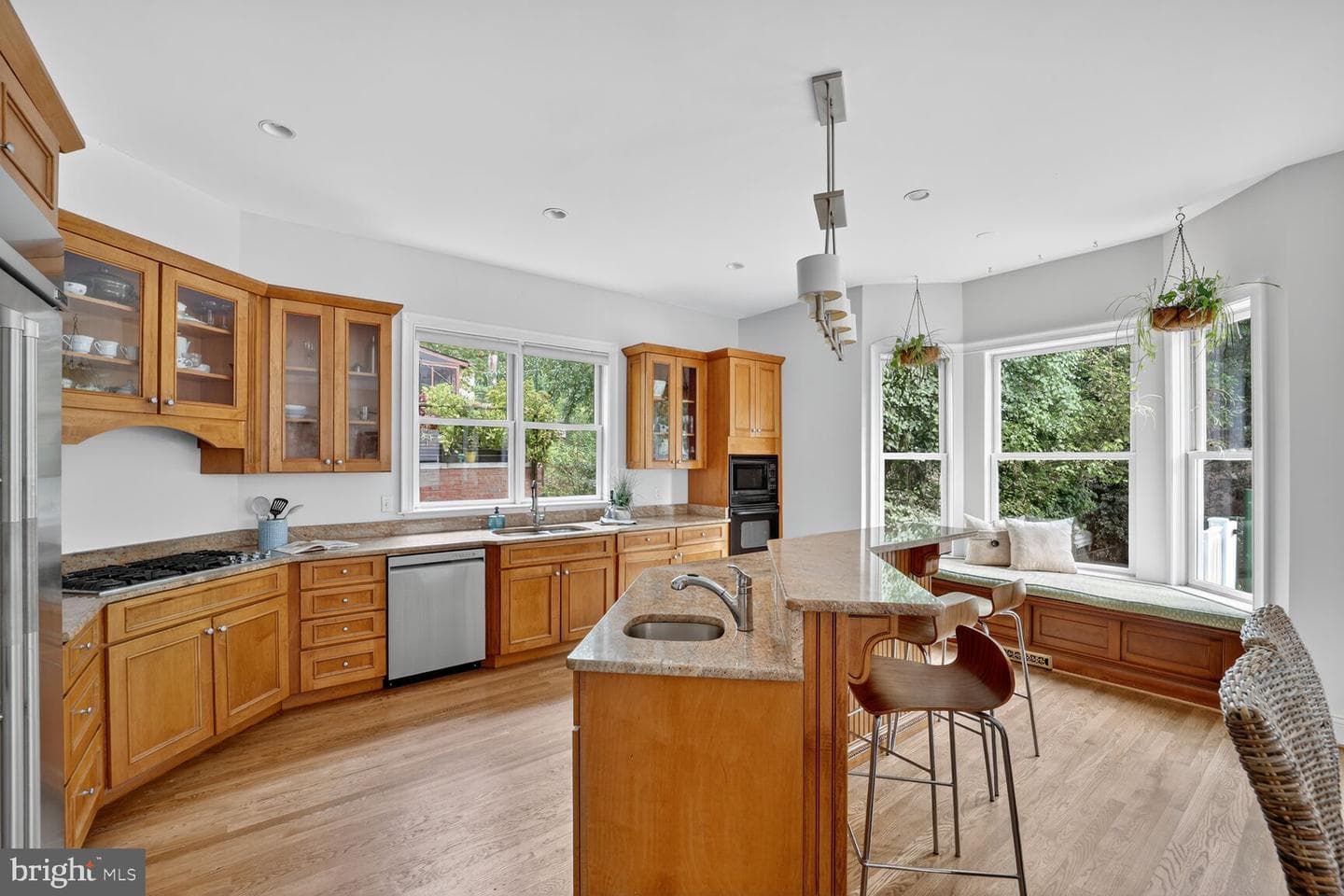 1829 47th Place NW photo 12