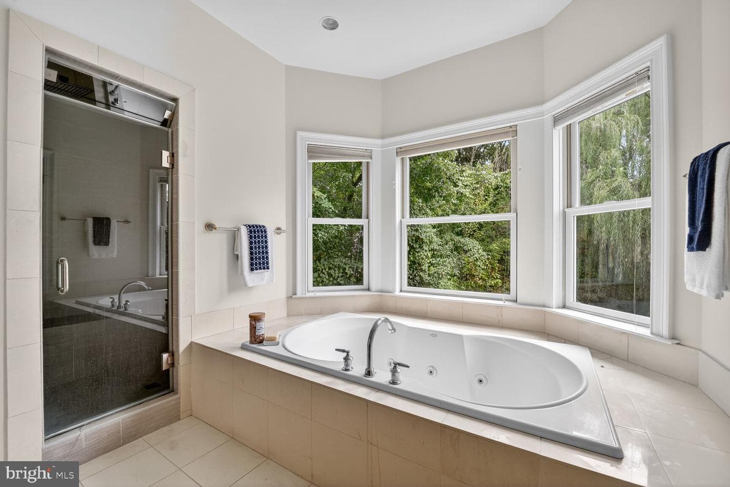 1829 47th Place NW photo 25