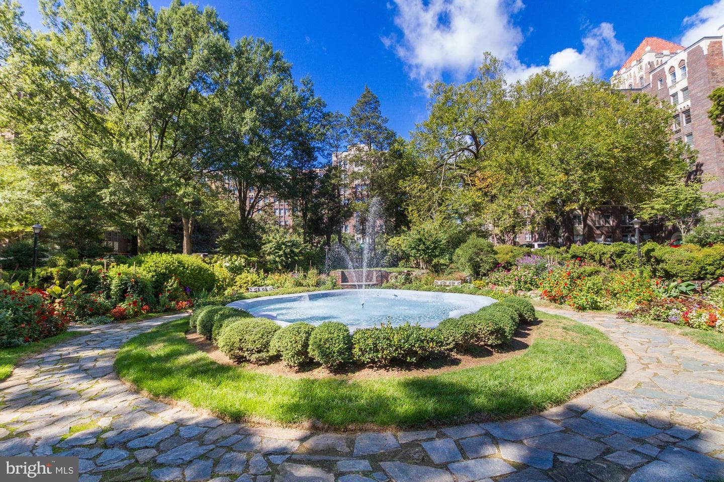 4000 Cathedral Avenue NW #208b photo 31