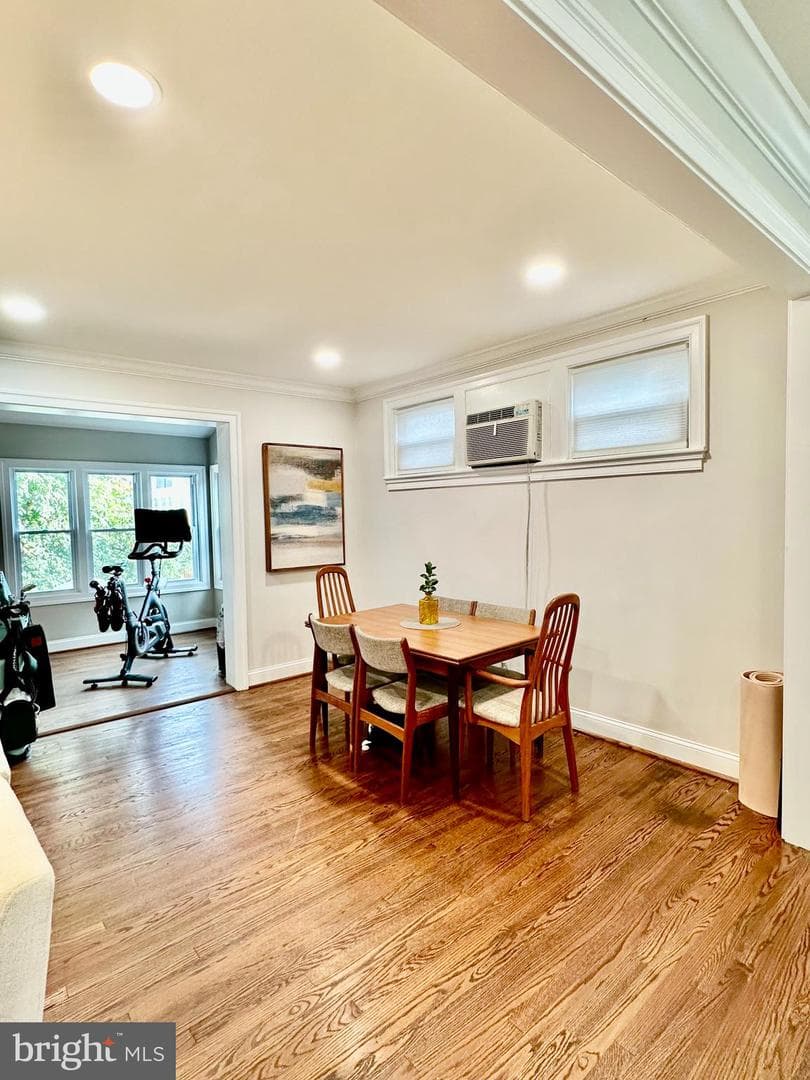 2905 Carlton Avenue NE photo 19