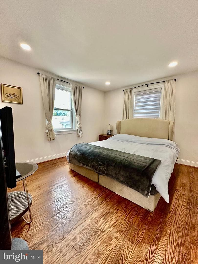 2905 Carlton Avenue NE photo 26