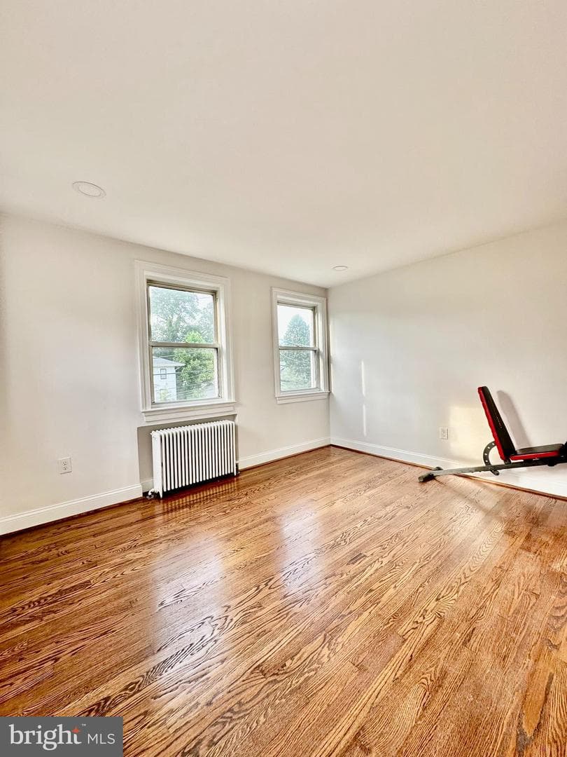 2905 Carlton Avenue NE photo 31