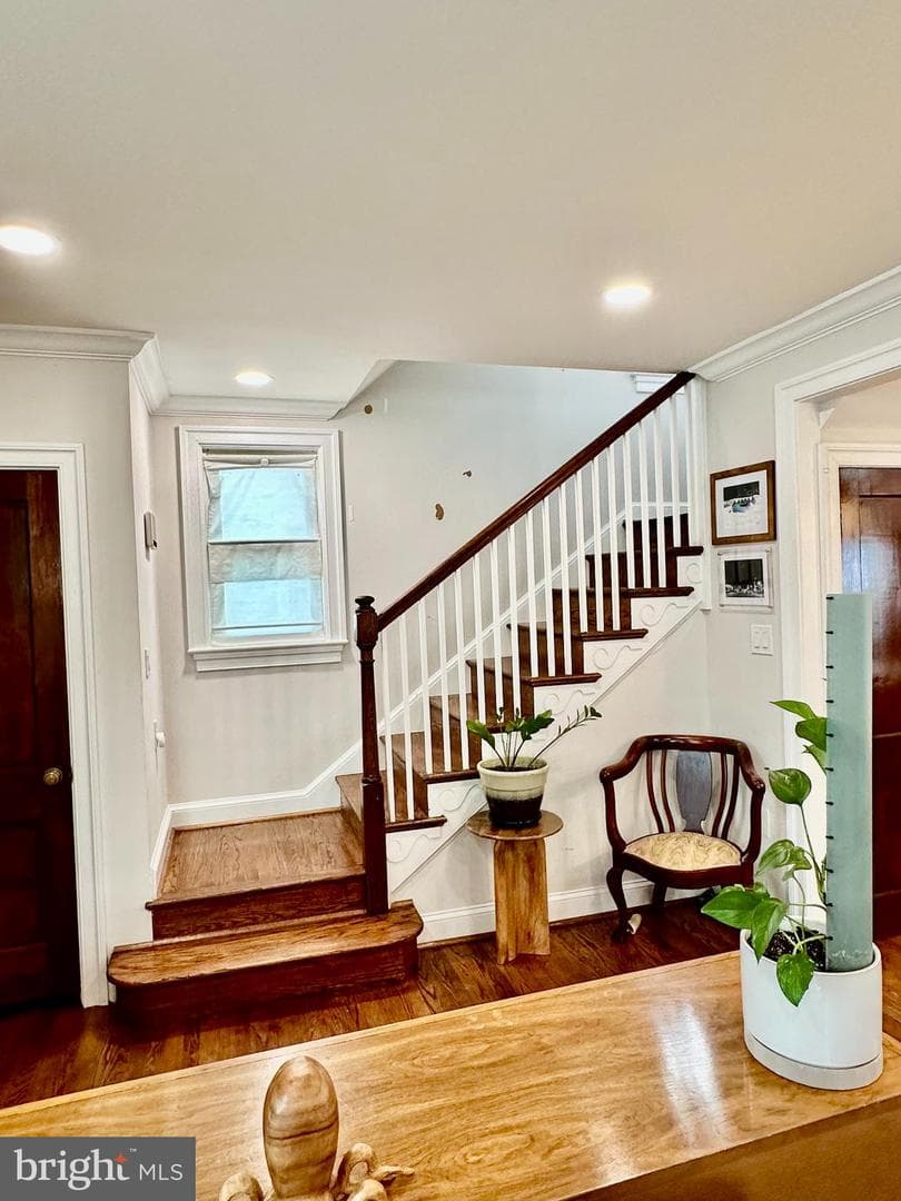 2905 Carlton Avenue NE photo 8