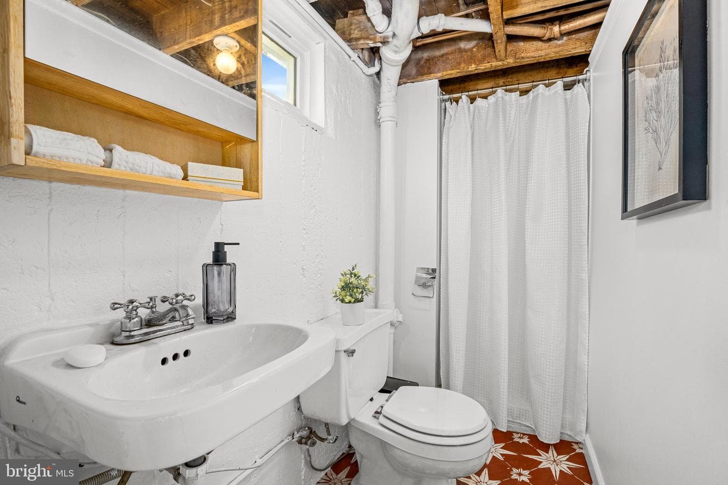 1327 Irving Street NE photo 32